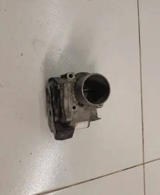 Renault Scenic III - Grand scenic III Throttle valve 8200987453