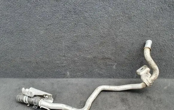 Audi A8 S8 D4 4H Engine coolant pipe/hose 4H0121485S 4H0121445H