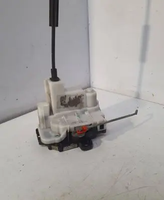 Fiat 500 Front door lock 