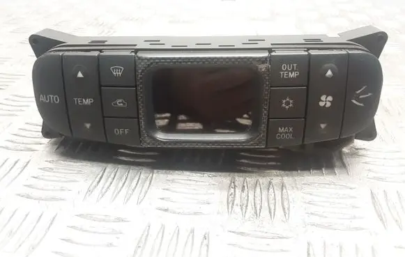 Mitsubishi Carisma Climate control unit MR398016