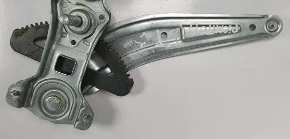 KIA Picanto Rear window lifting mechanism without motor