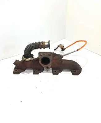 Dacia Duster Exhaust manifold 140042052R