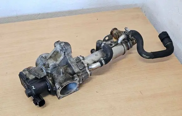 Volvo XC90 EGR valve 30774812 70057504