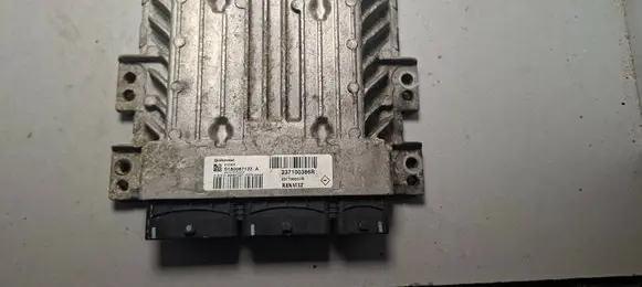Nissan Qashqai Engine control unit/module S180067137A 237100386R 237100037R
