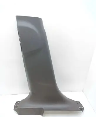 (B) pillar trim (bottom)