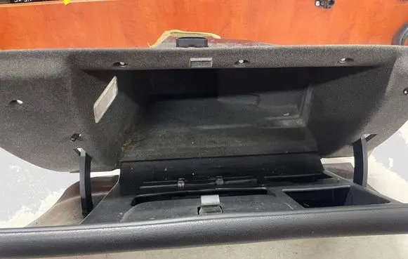 Peugeot 407 Glove box 9498ZD