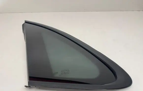 Porsche Cayenne (9Y0 9Y3) Rear side window 9Y0845297