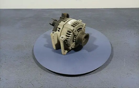 Opel Insignia A Generator/alternator 13587304