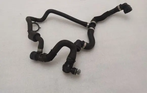 Mercedes-Benz E W238 Engine coolant pipe/hose A2385016000