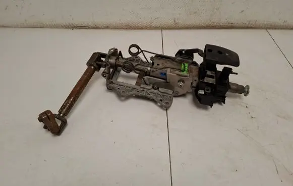 Steering wheel axle set