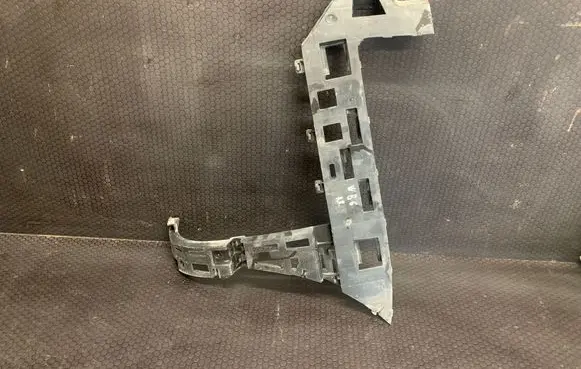 Volkswagen PASSAT B6 Front bumper mounting bracket 3C9807378
