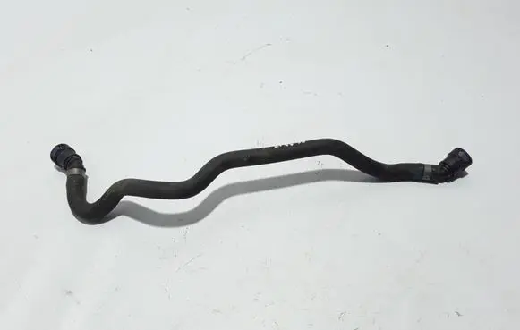 Volvo XC90 Engine coolant pipe/hose 31338396