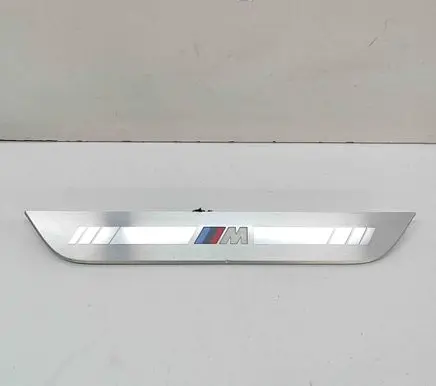 BMW 8 G14 Front sill trim cover 8077338