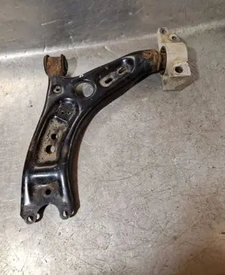 Volkswagen PASSAT B7 Front lower control arm/wishbone 3C0199231E 3471101