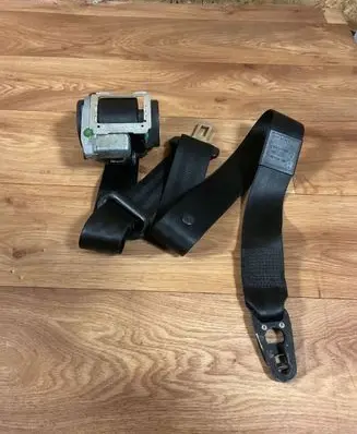 Audi A4 S4 B7 8E 8H Front seatbelt 8E0857706F 601917400C 222082005