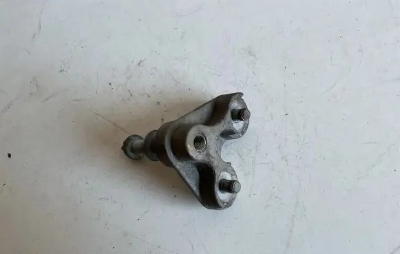 Mercedes-Benz S AMG W222 Rear differential/diff mount bracket A2213511418
