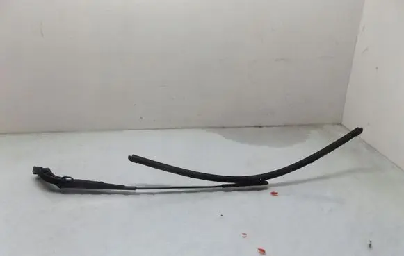 Mercedes-Benz A W169 Front wiper blade arm