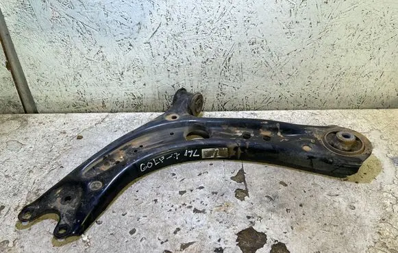 Volkswagen Golf VII Front lower control arm/wishbone 5Q0407151R 2KBD0J1H