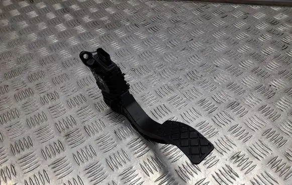 Audi A5 Accelerator throttle pedal 8W1723523A