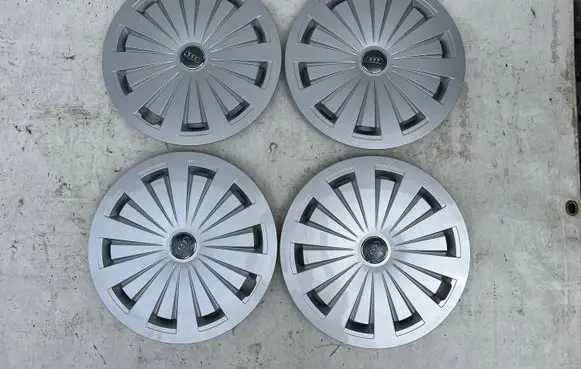 Audi A4 S4 B9 8W R16 wheel hub/cap/trim 8W0601147