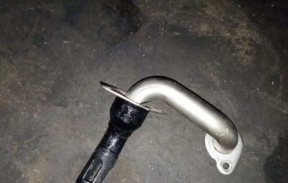 Mercedes-Benz E W212 Engine coolant pipe/hose A6511402208