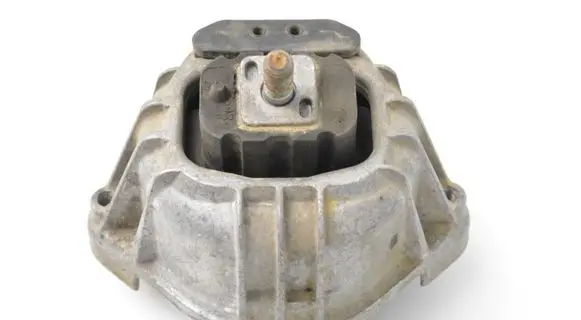 BMW 3 E90 E91 Engine mount bracket 13981112