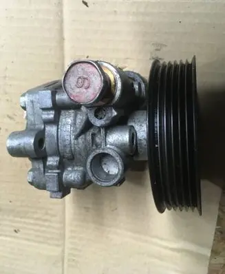 Volkswagen Sharan Power steering pump 