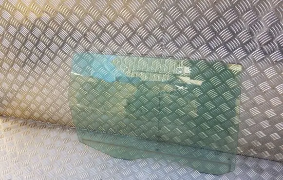 Volvo XC70 Rear door window glass