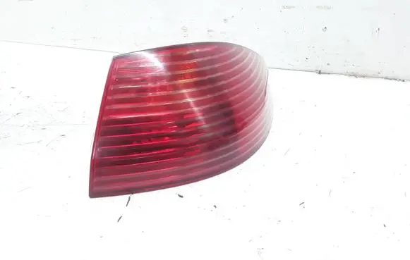 Peugeot 607 Rear/tail lights