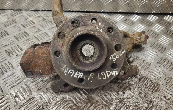 Opel Zafira B Front wheel hub
