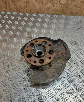 Mercedes-Benz A W168 Front wheel hub