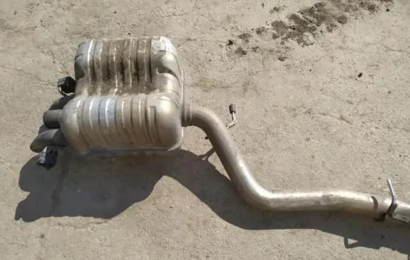BMW 7 E65 E66 Rear muffler/silencer tail pipe 7789700