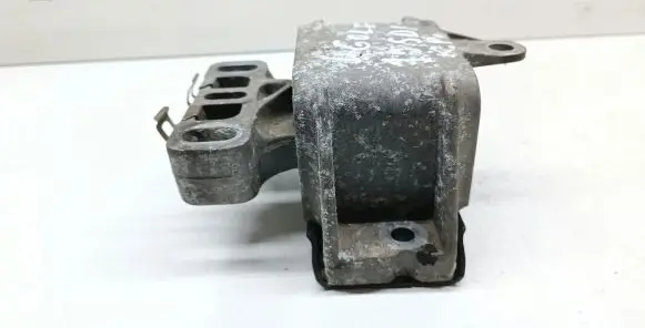 Volkswagen Golf IV Engine mount bracket 1J0199555
