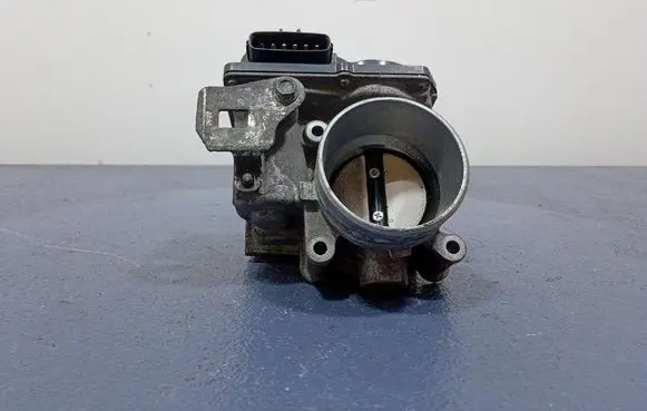 Mazda CX-5 Throttle body valve PE0113640