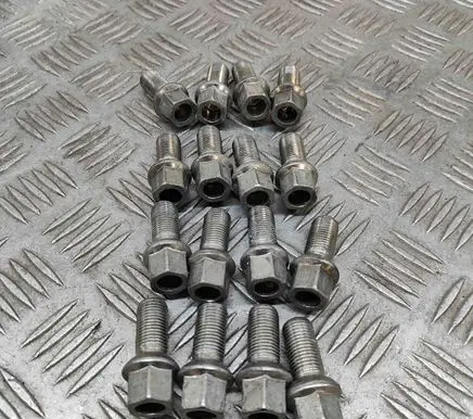 Audi A5 Nuts/bolts WHT002437