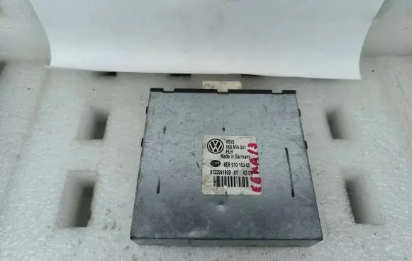 Volkswagen Golf VI Power management control unit 1K0919041