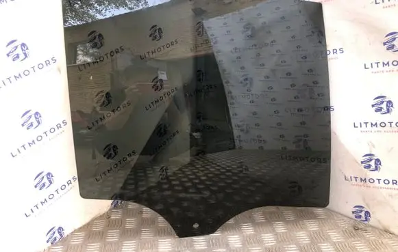 BMW X5 F15 Rear side window