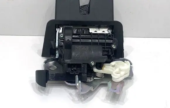 Cupra Formentor Tailgate exterior lock 5F0827505