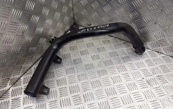 Opel Astra H Air intake hose/pipe 55561450