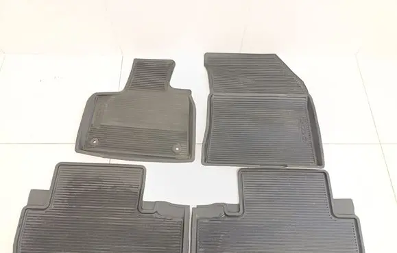 Peugeot 5008 II Car floor mat set 1616435380 1616435480