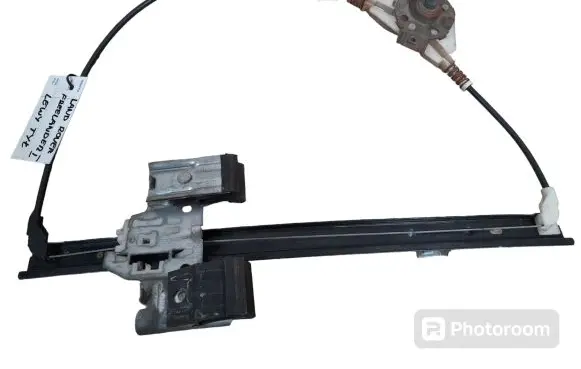 Land Rover Freelander Rear door window regulator with motor