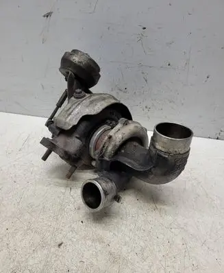 Toyota Avensis T250 Turbo 172010R010