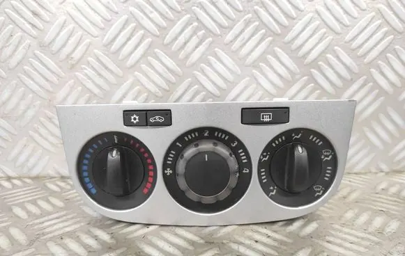 Opel Corsa D Interior fan control switch 
