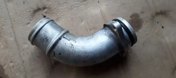 Audi A4 S4 B9 8W Engine coolant pipe/hose 06M121137AH