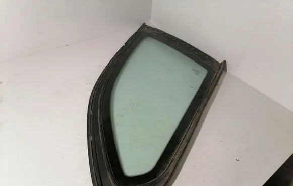 BMW 5 F10 F11 Rear vent window glass 43R001583 M3236