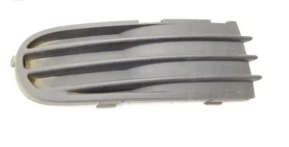 Volvo V50 Front bumper lower grill 30657010
