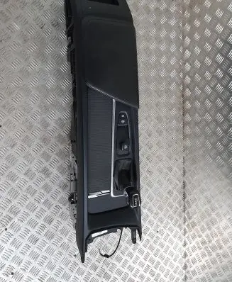 Volvo V60 Armrest