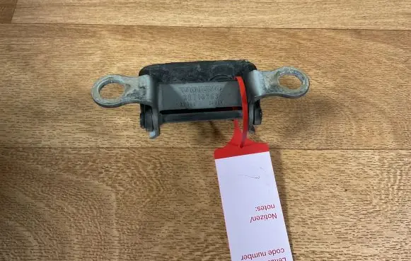 Volvo V50 Tailgate/trunk/boot hinge 30716263 22389