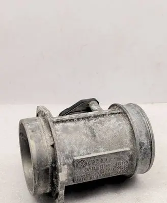 Audi A6 S6 C5 4B Mass air flow meter 059906461D FH70250