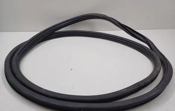 Jeep Grand Cherokee Front door rubber seal 55399173